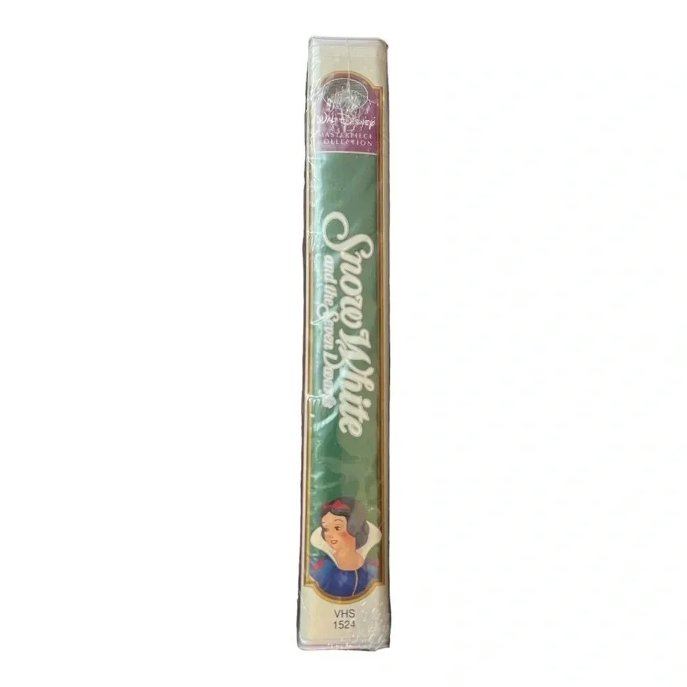 Sealed Disneys Snow White and the Seven Dwarfs VHS - Picture 4 of 7